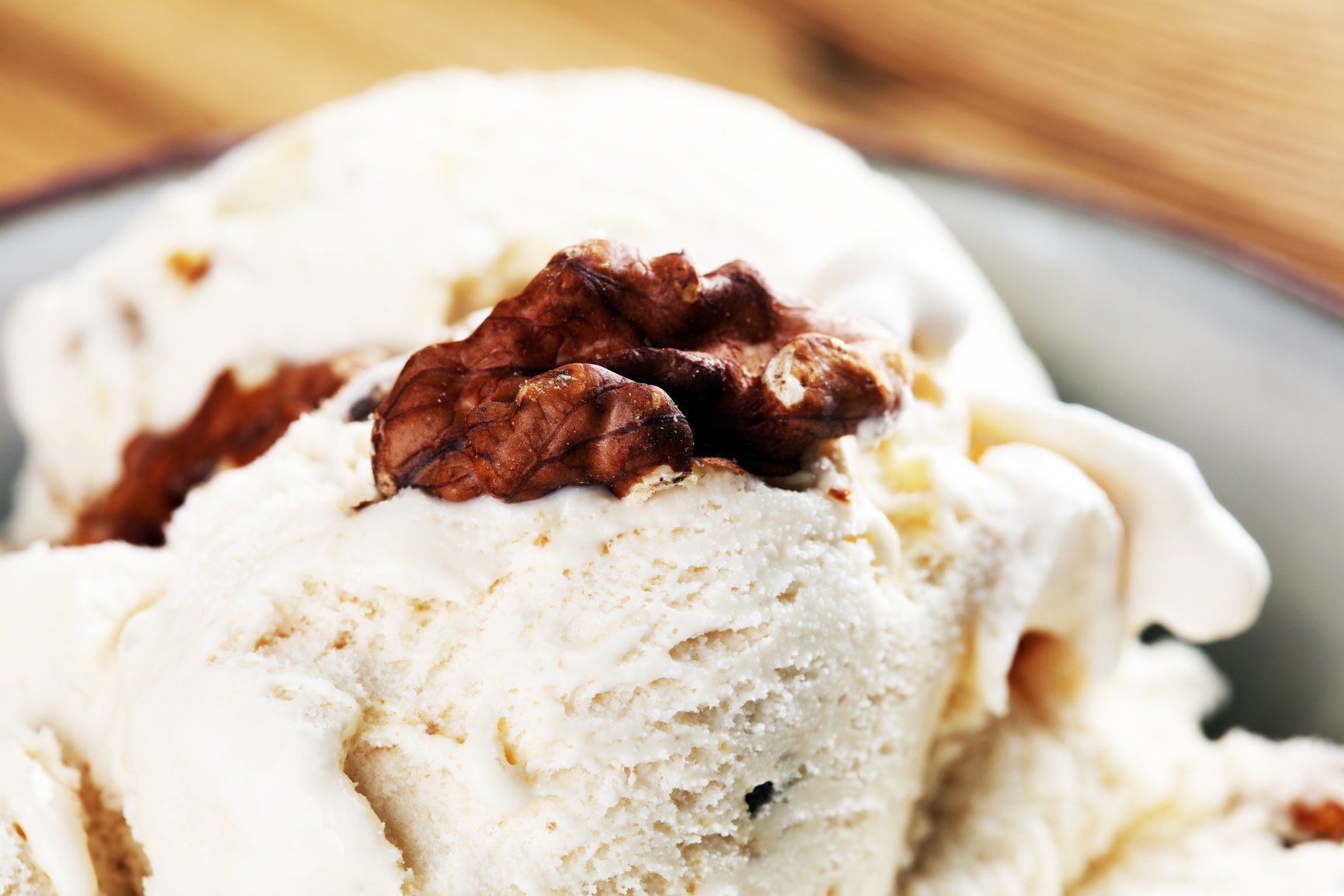 homemade oatmeal and walnut ice cream. style vintage.